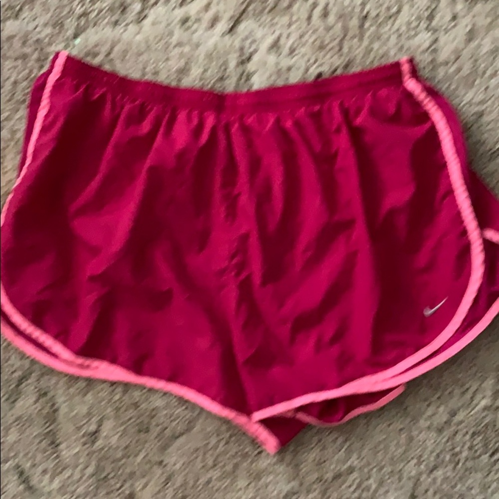 Nike shorts 3x pink